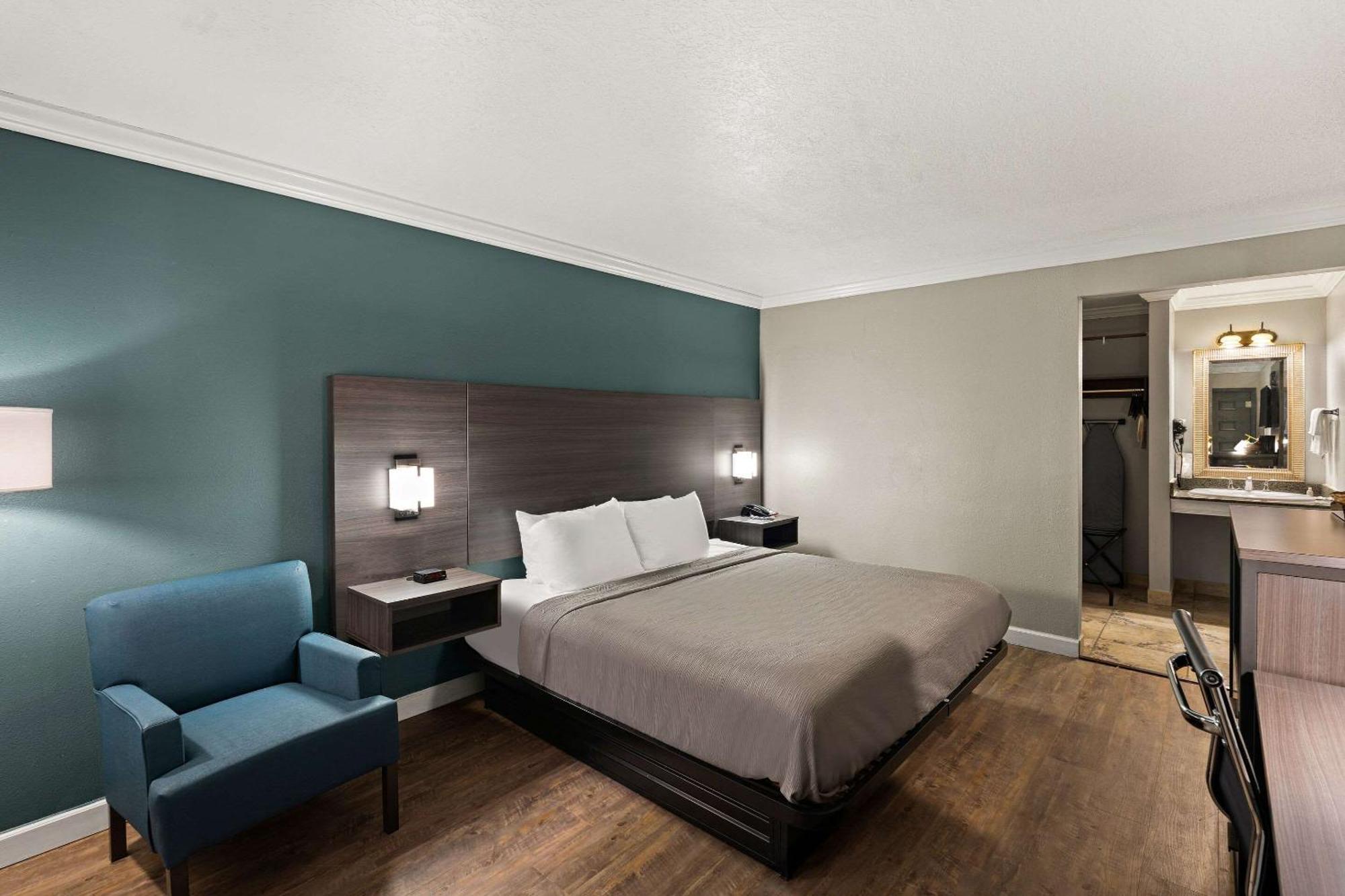 Quality Inn Ocean Springs Buitenkant foto
