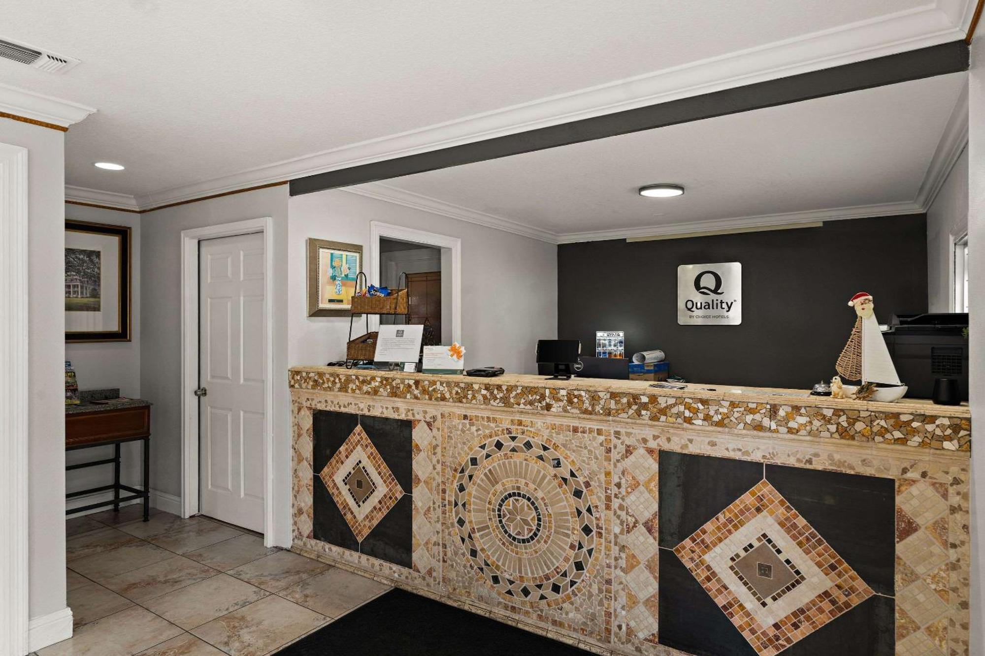 Quality Inn Ocean Springs Buitenkant foto