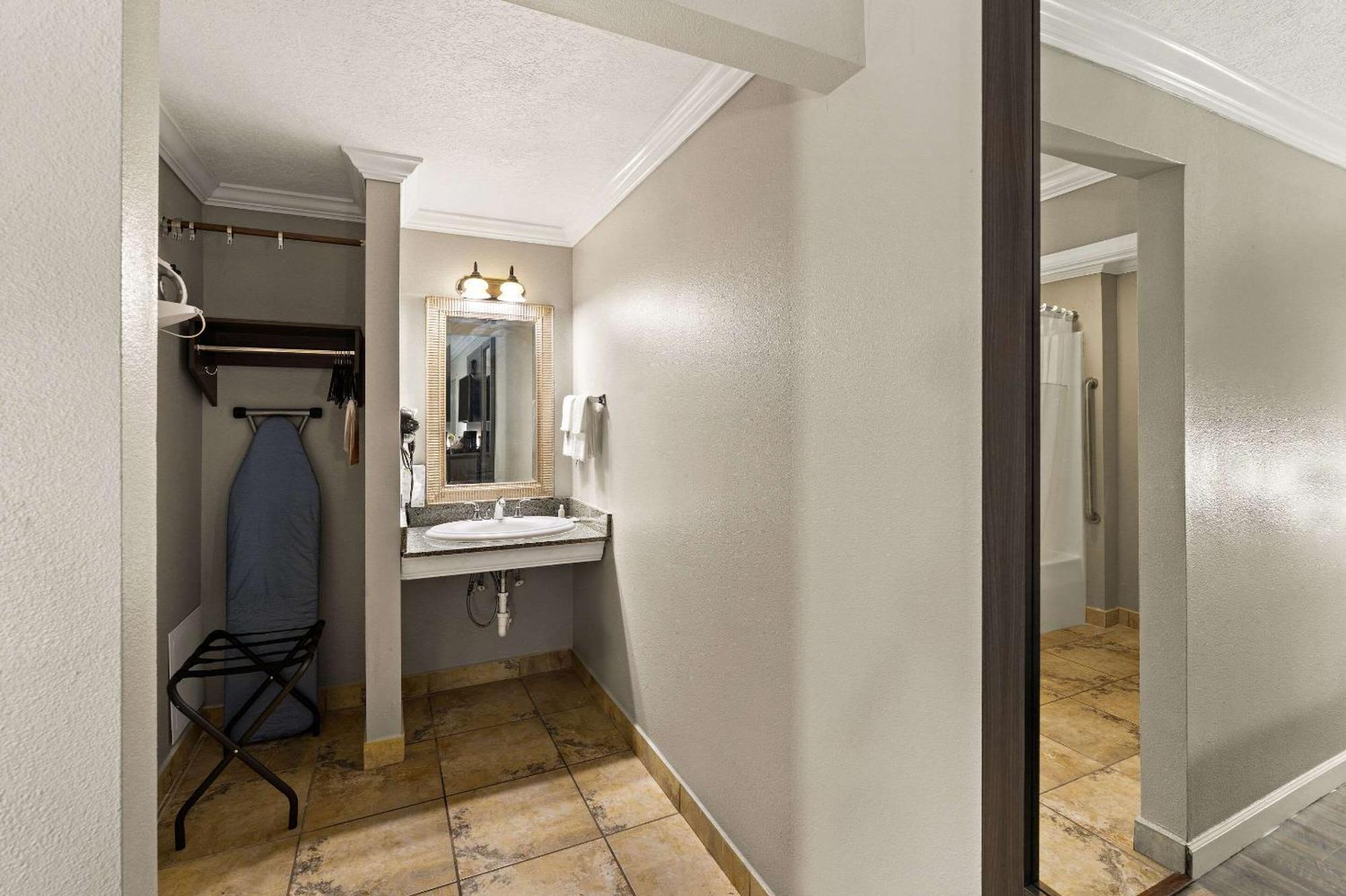 Quality Inn Ocean Springs Buitenkant foto