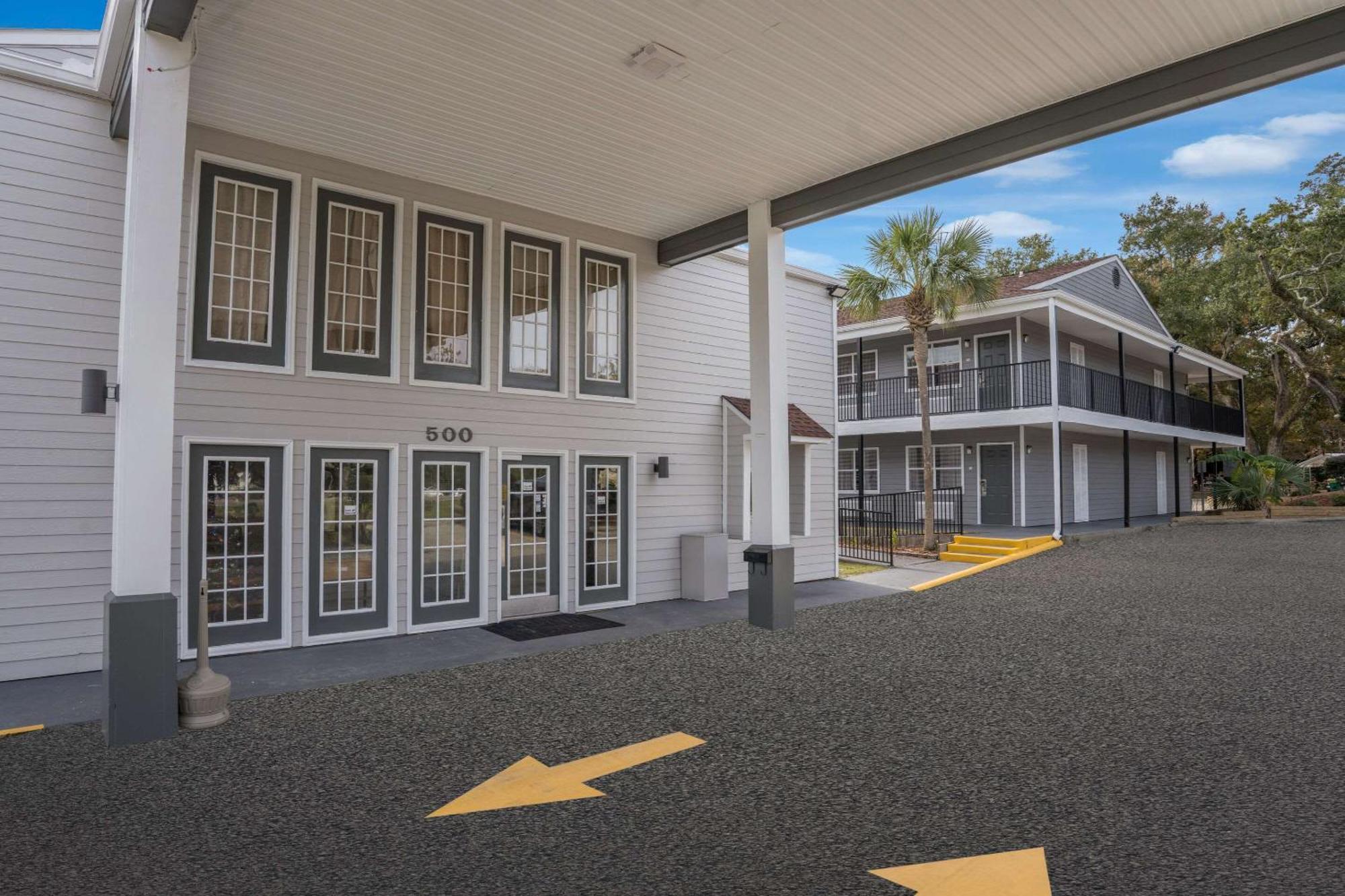 Quality Inn Ocean Springs Buitenkant foto